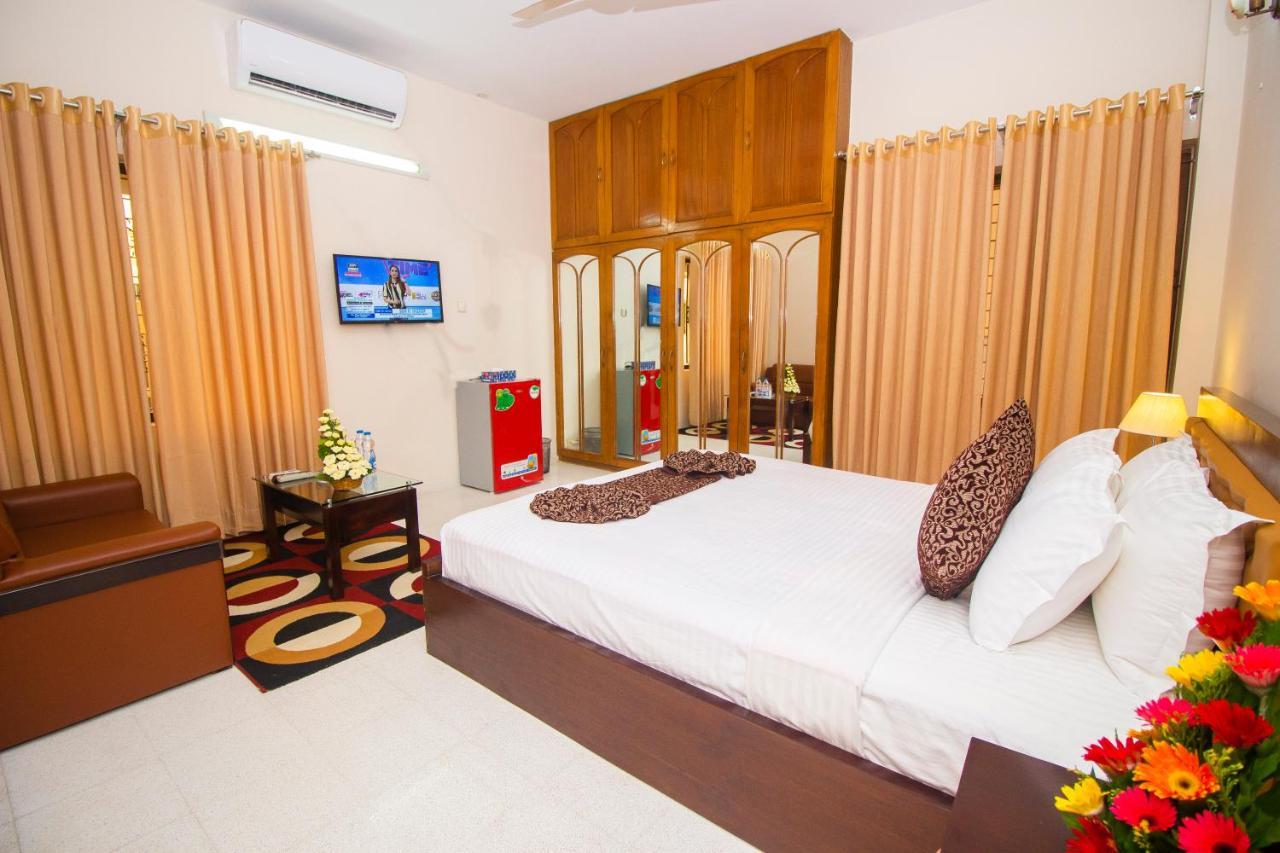 Hotel Suite Palace Dhaka Exterior foto