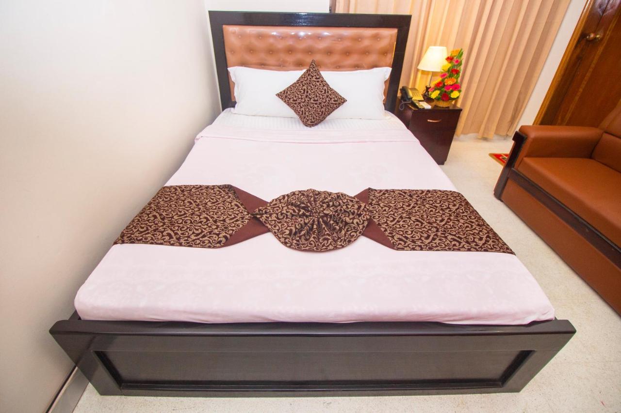 Hotel Suite Palace Dhaka Exterior foto